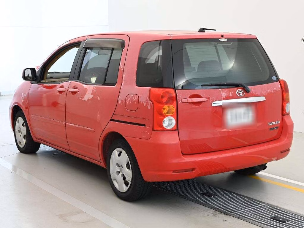 TOYOTA RAUM