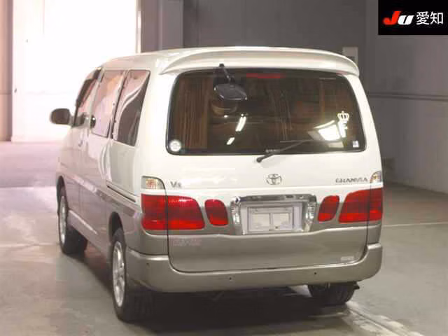 TOYOTA GRANVIA