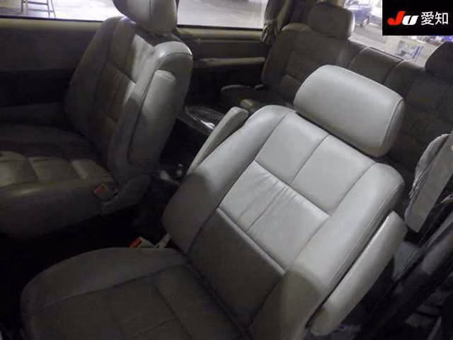 TOYOTA GRANVIA
