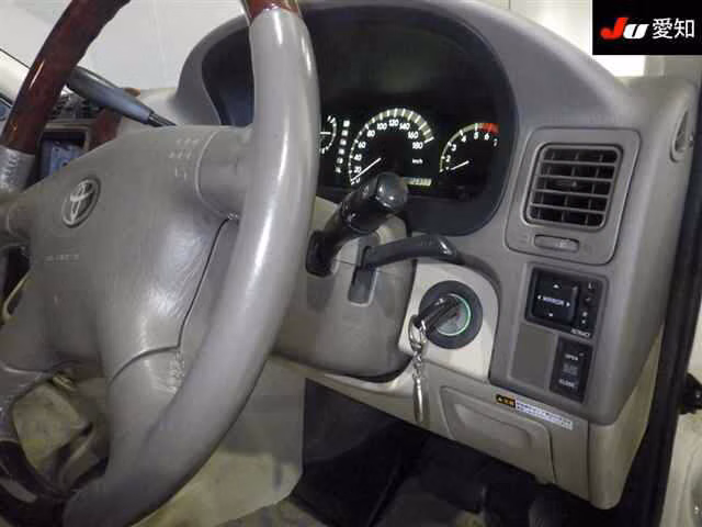 TOYOTA GRANVIA