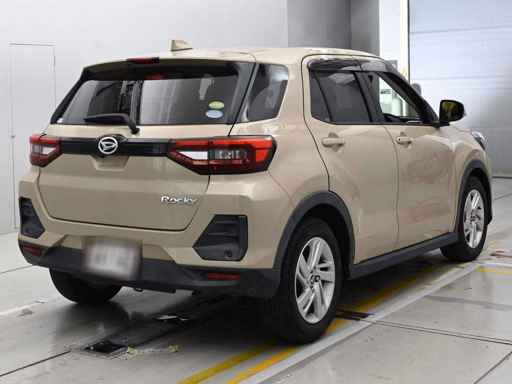 DAIHATSU ROCKY