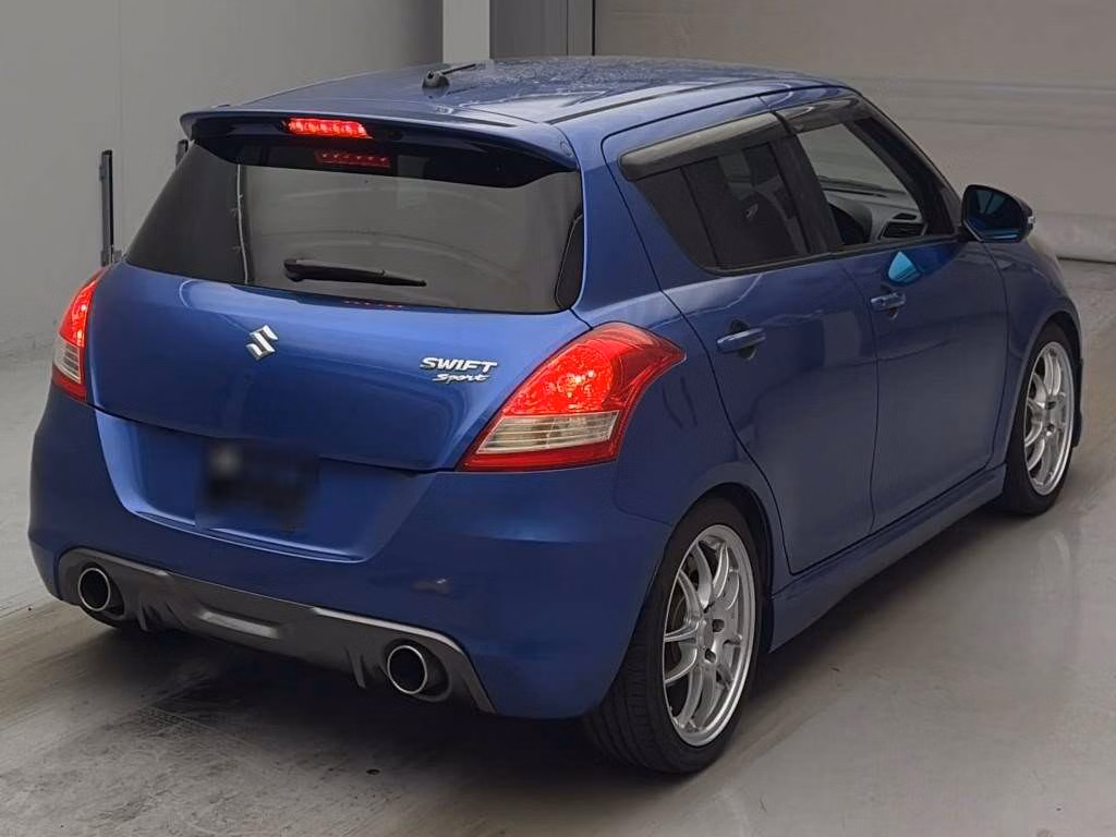 SUZUKI SWIFT