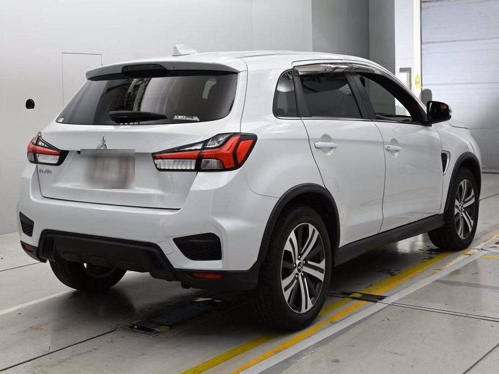 MITSUBISHI RVR