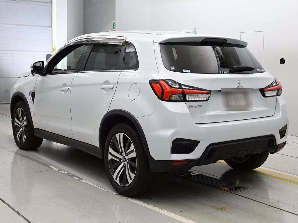 MITSUBISHI RVR