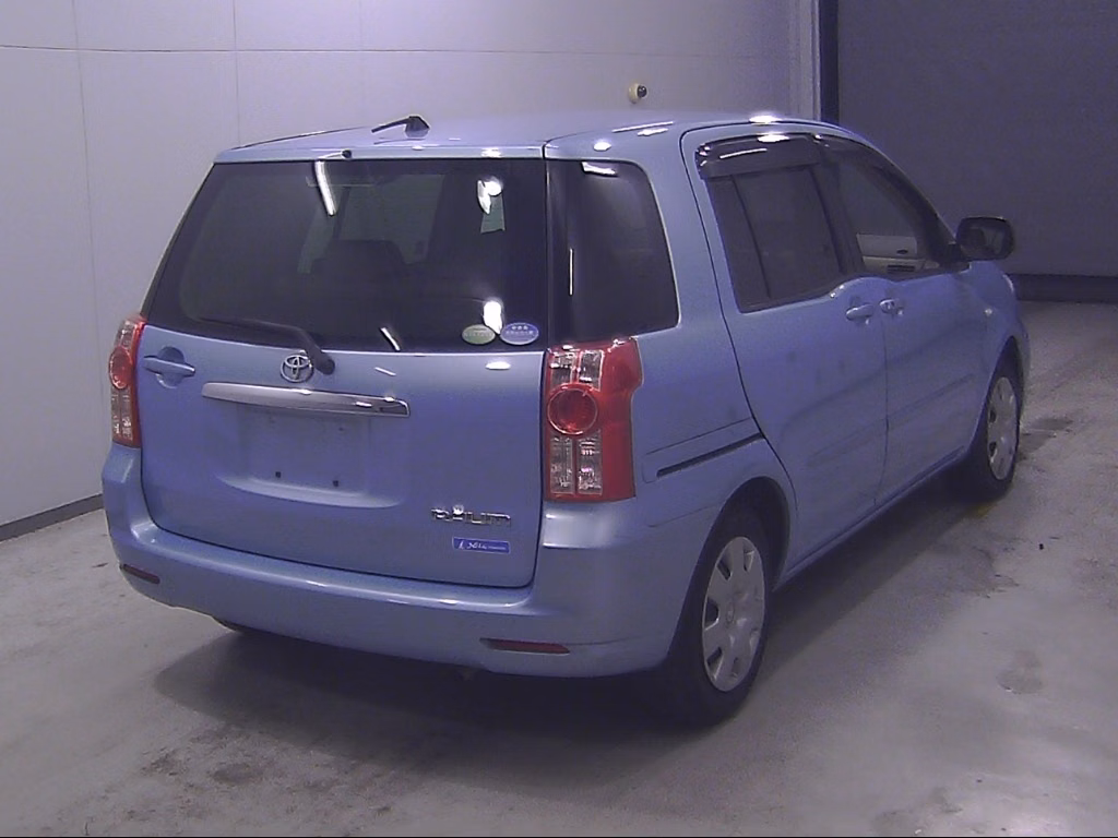 TOYOTA RAUM