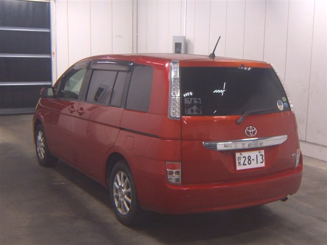 TOYOTA ISIS