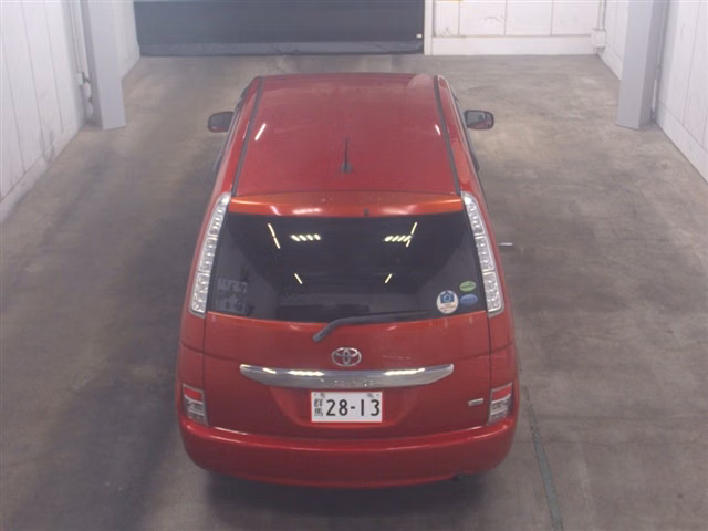 TOYOTA ISIS