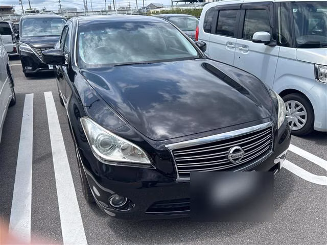 NISSAN FUGA