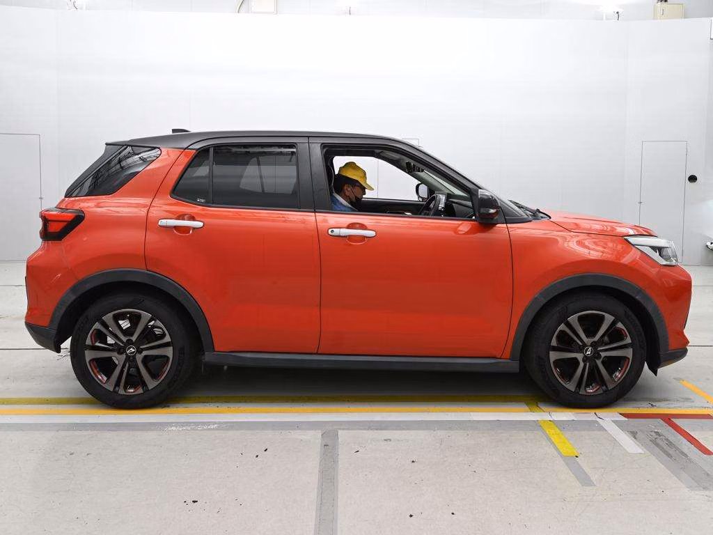 DAIHATSU ROCKY