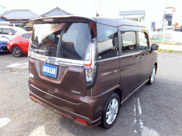 MITSUBISHI DELICA D:2