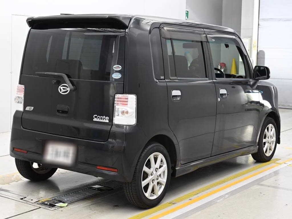 DAIHATSU MOVE CONTE