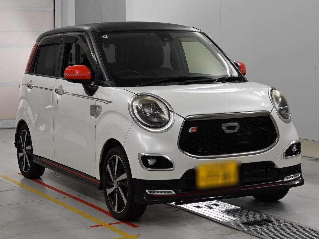 DAIHATSU CAST