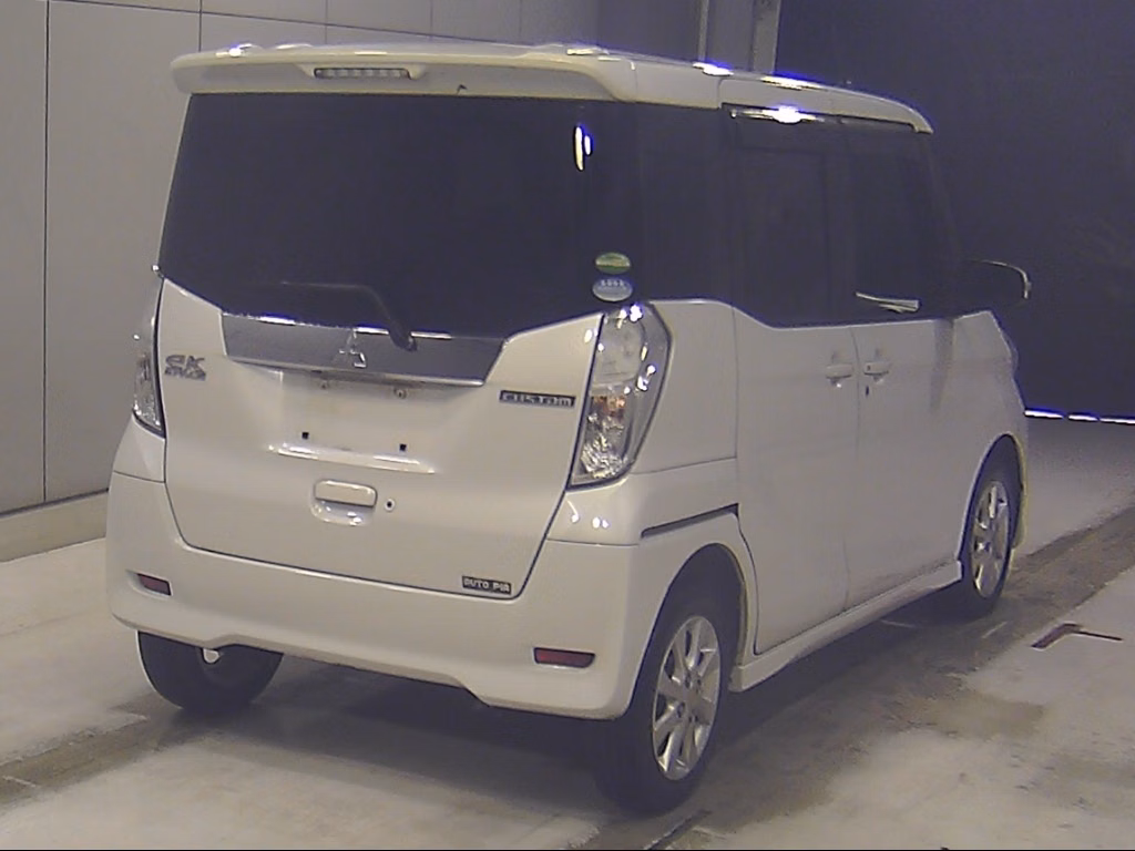 MITSUBISHI EK SPACE