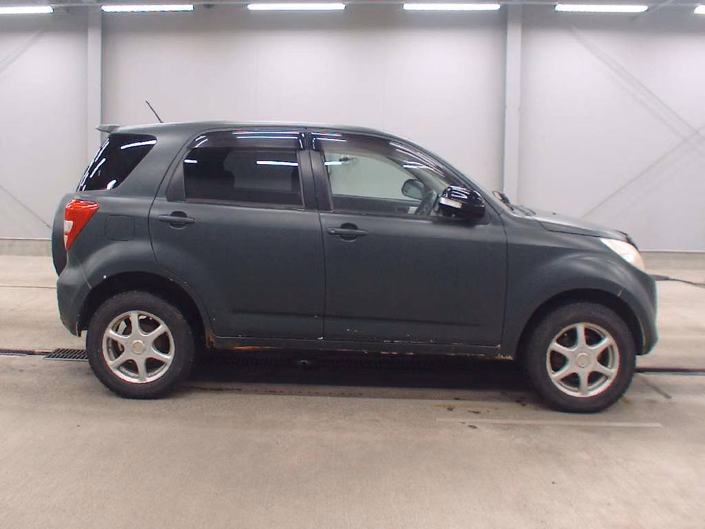DAIHATSU BE-GO