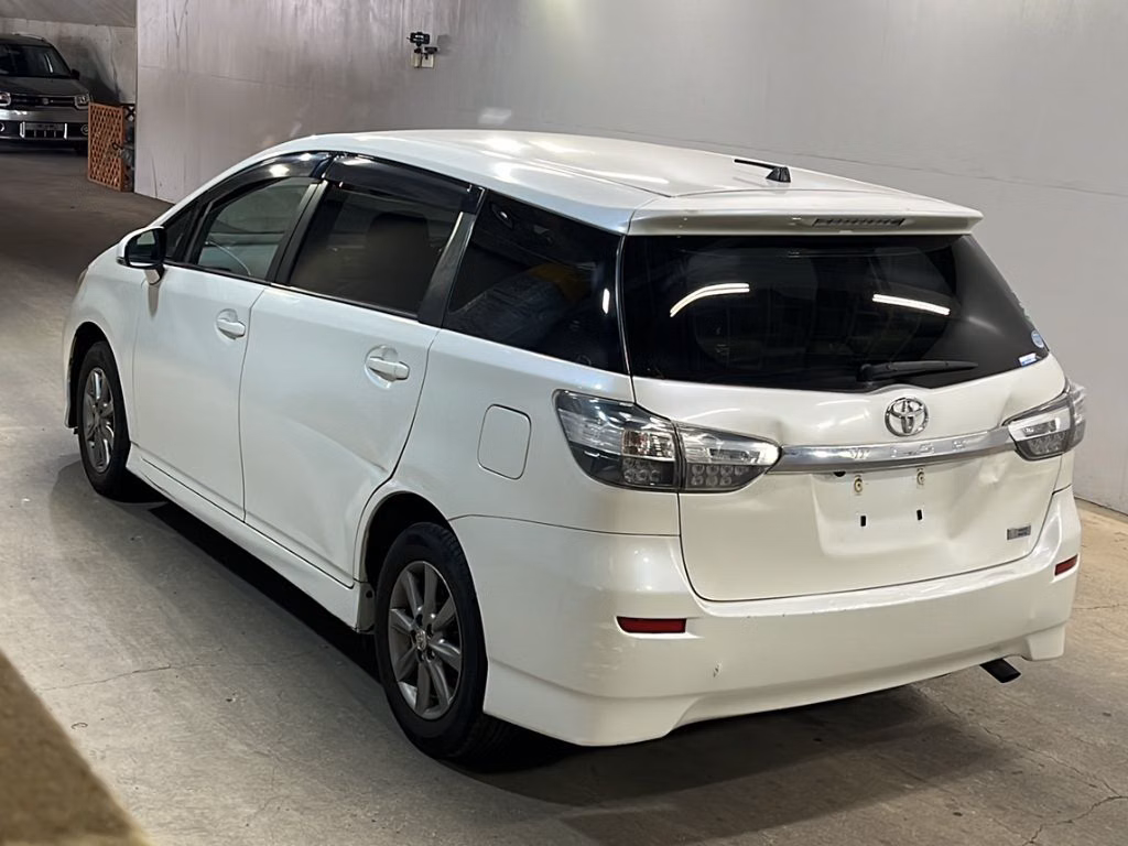 TOYOTA WISH