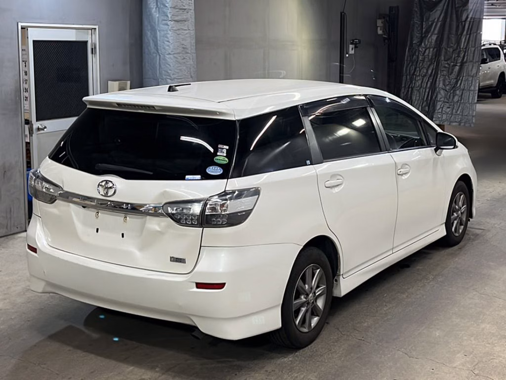 TOYOTA WISH