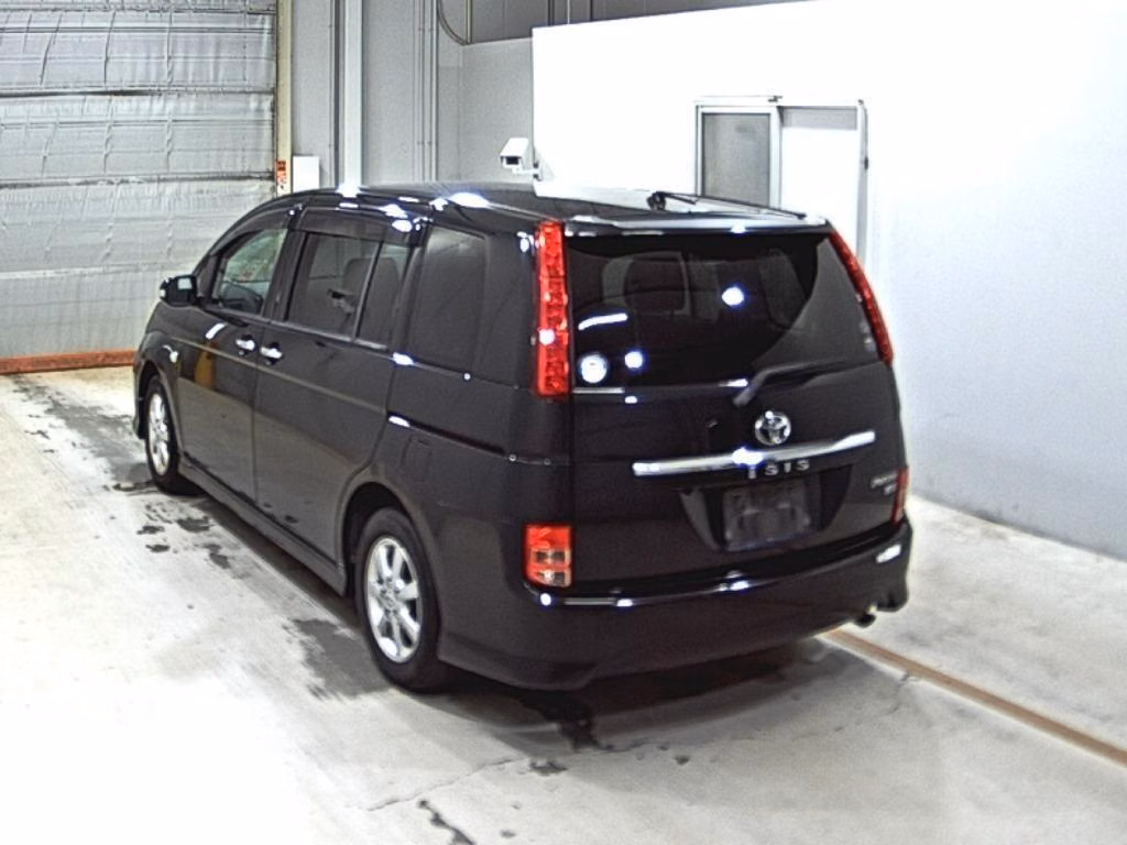 TOYOTA ISIS