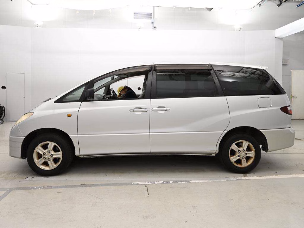 TOYOTA ESTIMA