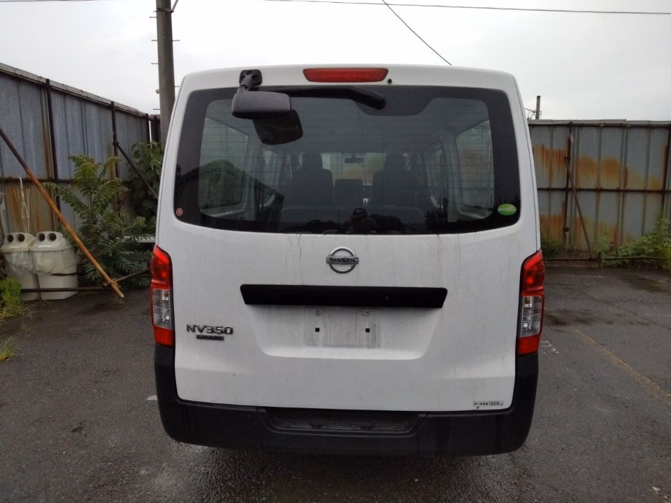 NISSAN NV350 CARAVAN