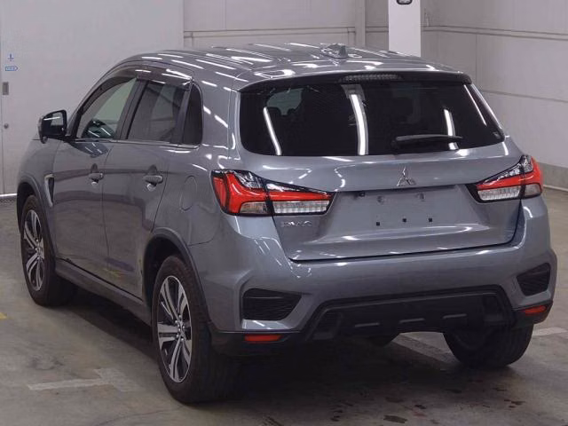 MITSUBISHI RVR