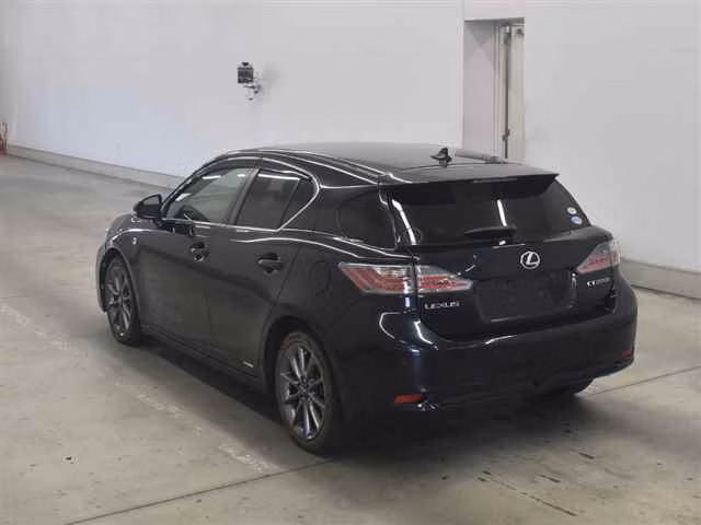 LEXUS CT200H