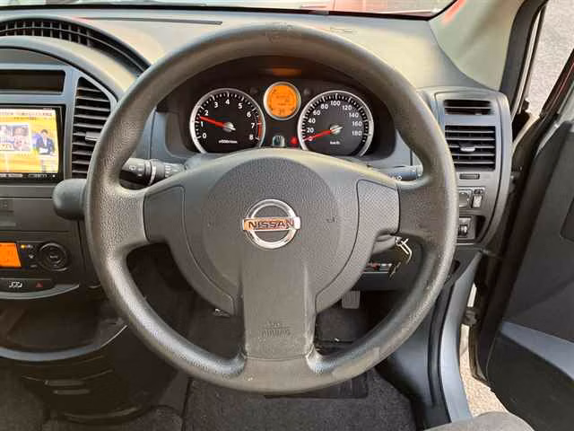 NISSAN LAFESTA