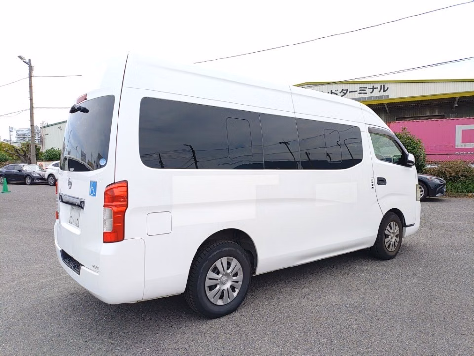 NISSAN NV350 CARAVAN
