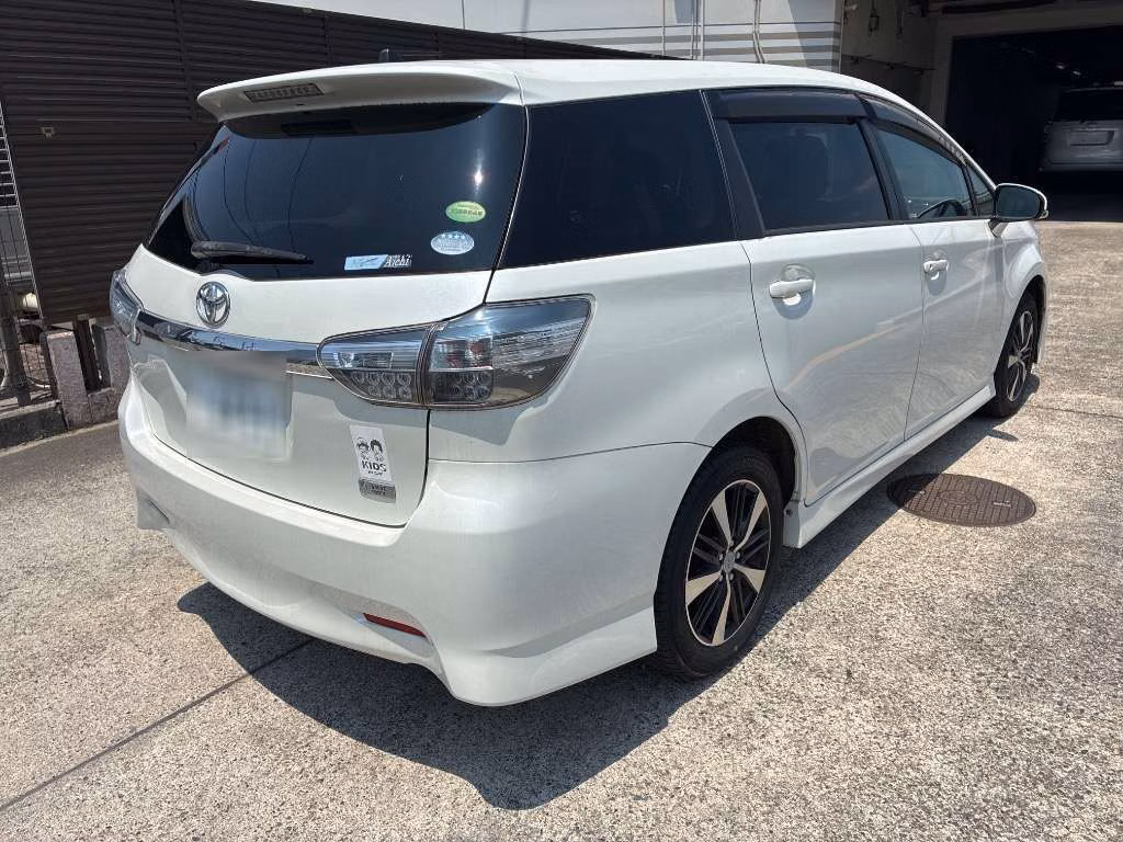 TOYOTA WISH