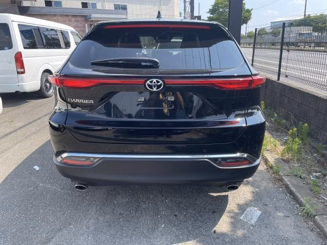 TOYOTA HARRIER