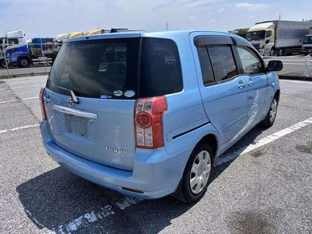 TOYOTA RAUM