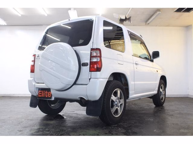 MITSUBISHI PAJERO MINI