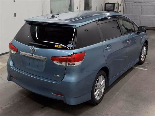 TOYOTA WISH