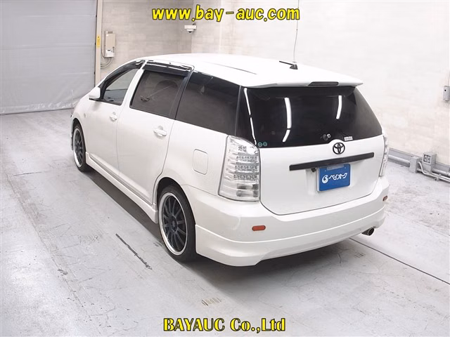 TOYOTA WISH