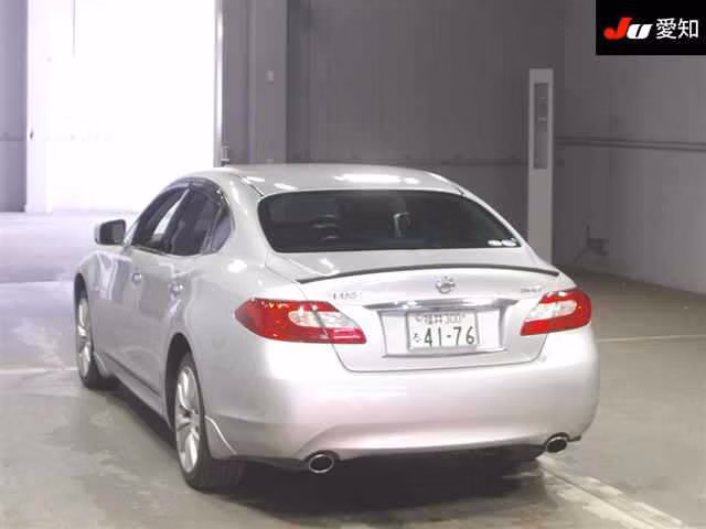 NISSAN FUGA