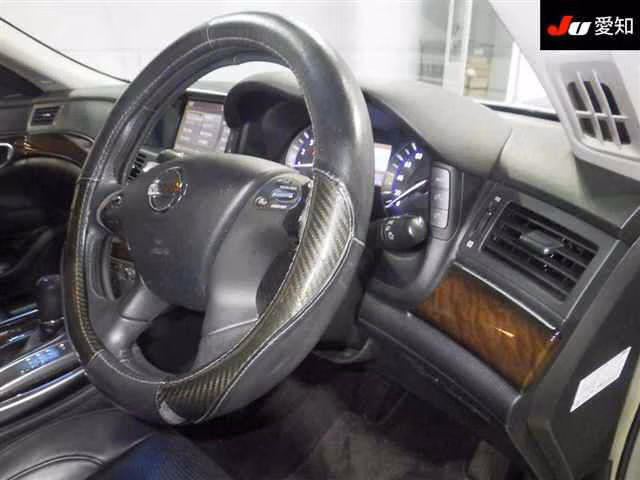 NISSAN FUGA