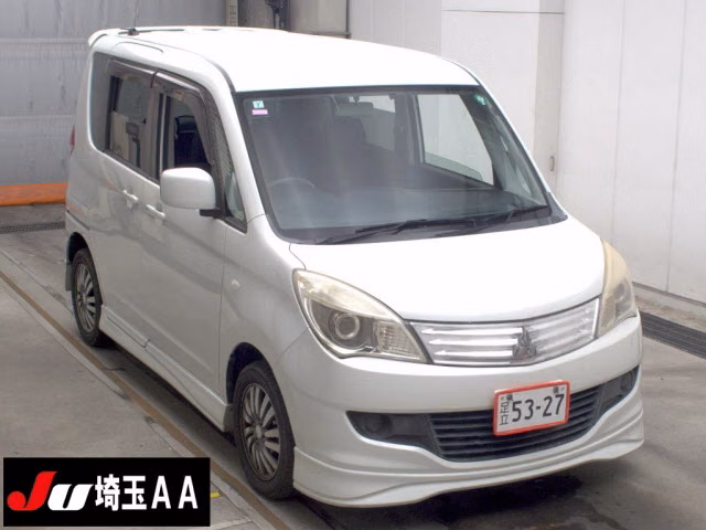 MITSUBISHI DELICA D:2