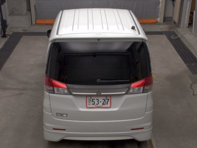 MITSUBISHI DELICA D:2