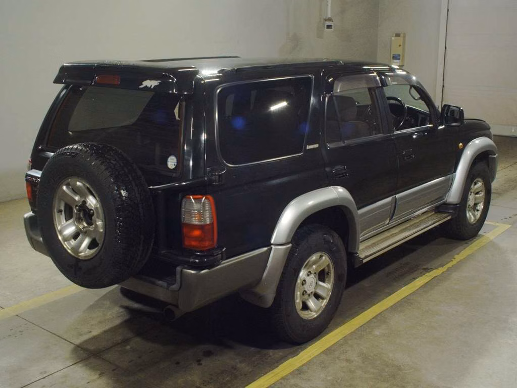 TOYOTA HILUX SURF