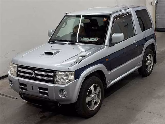 MITSUBISHI PAJERO MINI