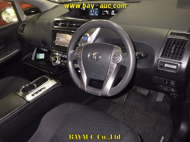 TOYOTA PRIUS ALPHA