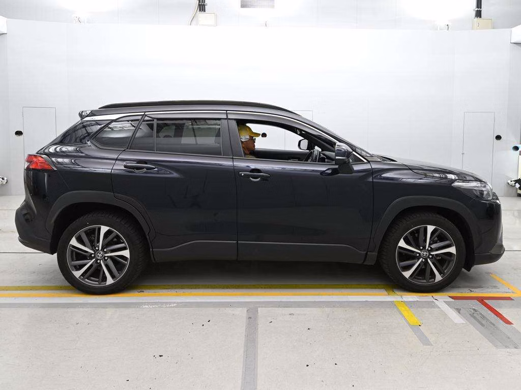 TOYOTA COROLLA CROSS