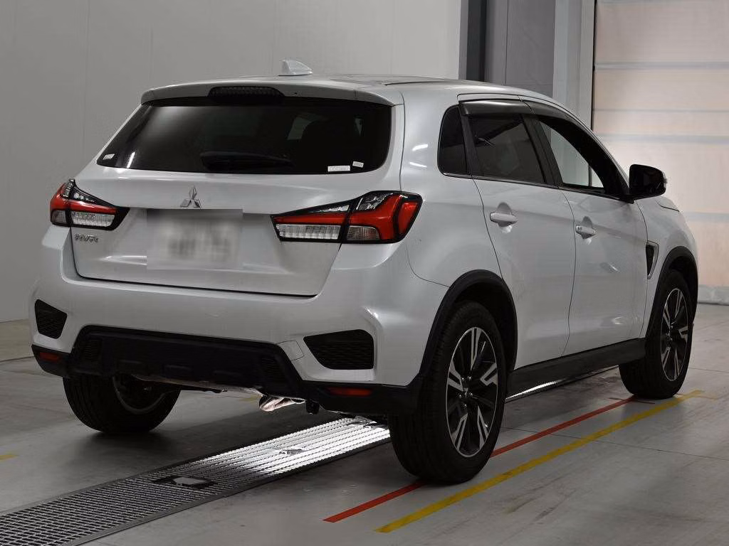 MITSUBISHI RVR