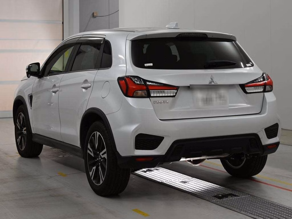 MITSUBISHI RVR