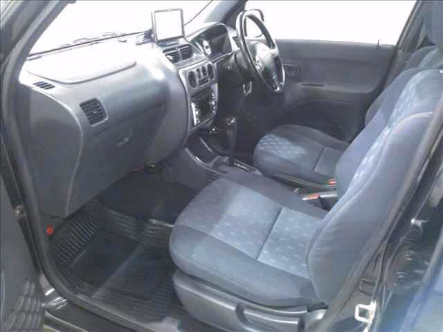 DAIHATSU TERIOS KID