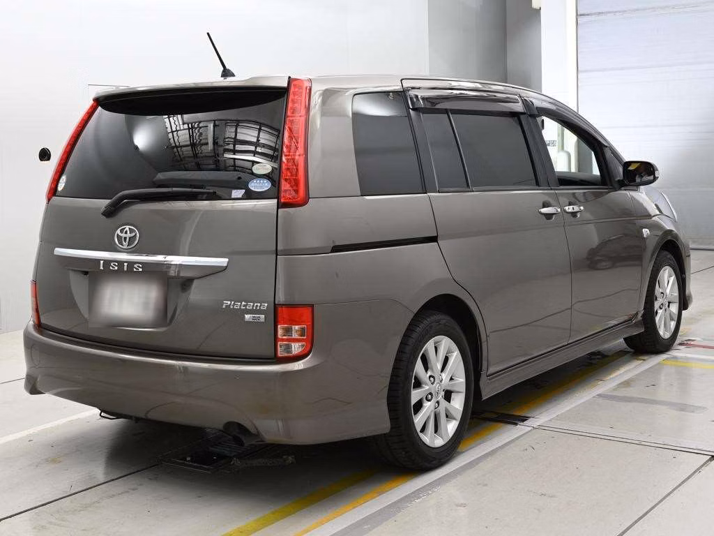 TOYOTA ISIS