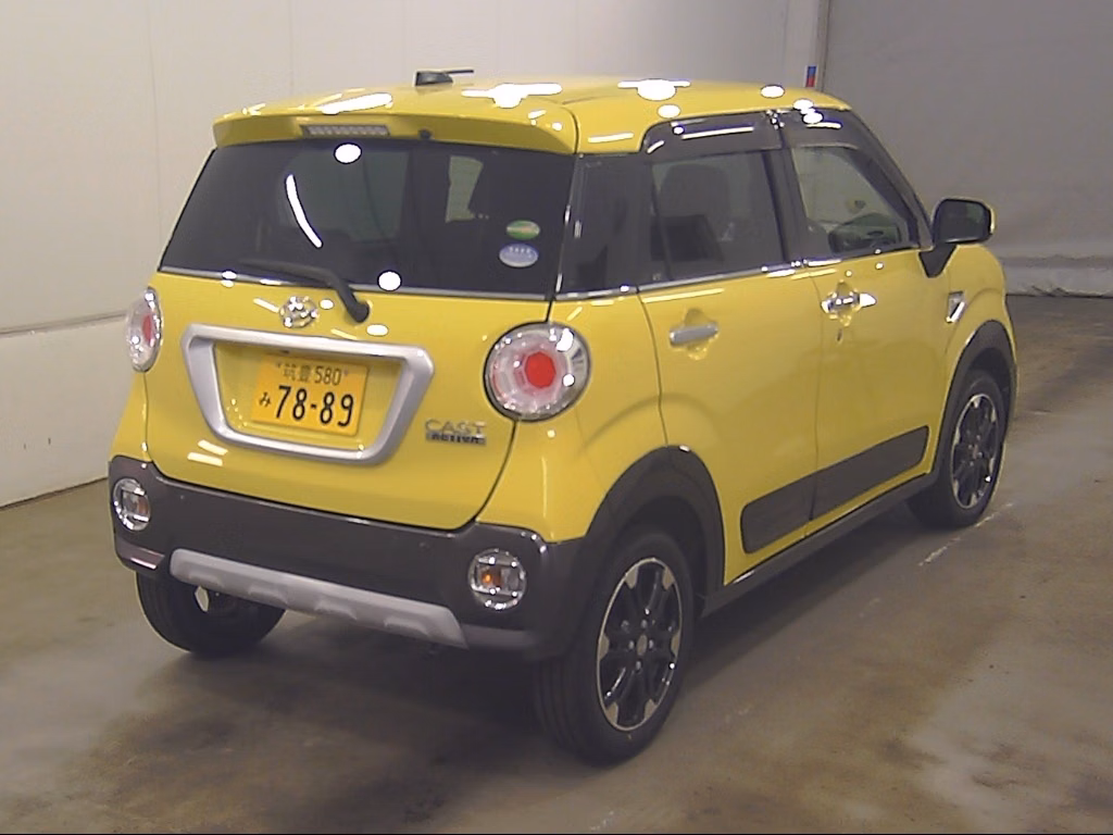 DAIHATSU CAST