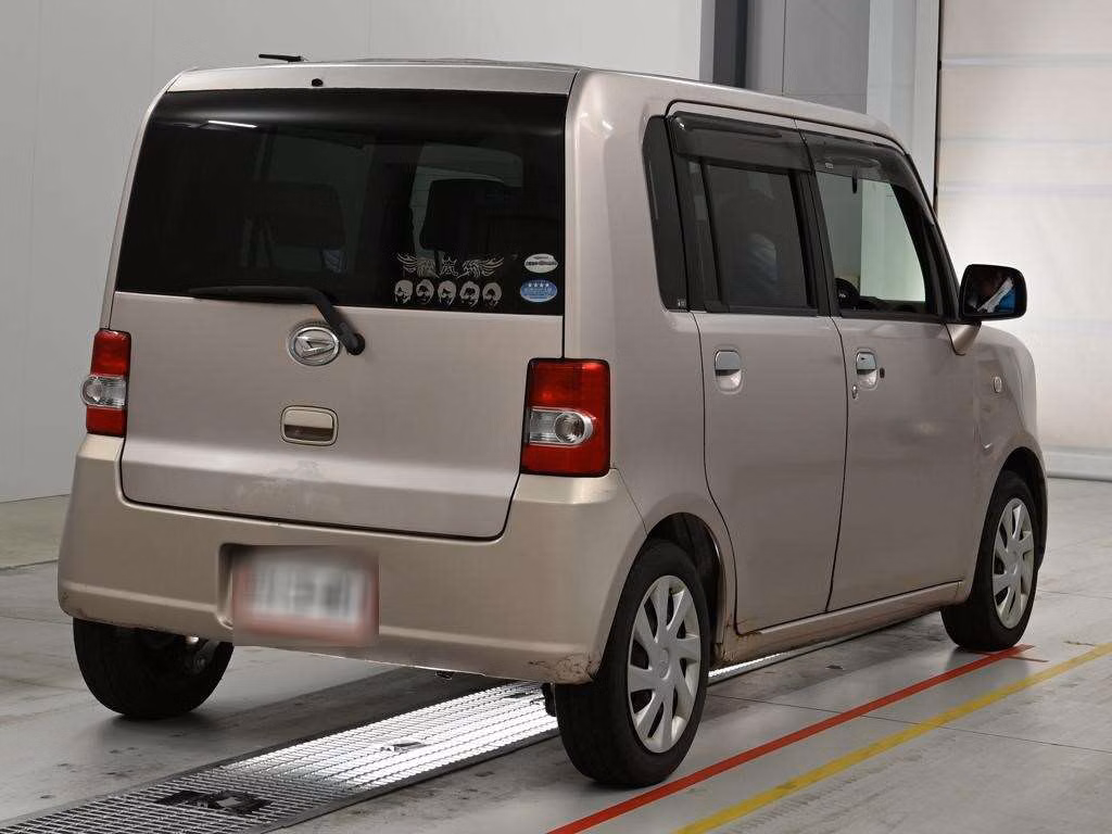 DAIHATSU MOVE CONTE