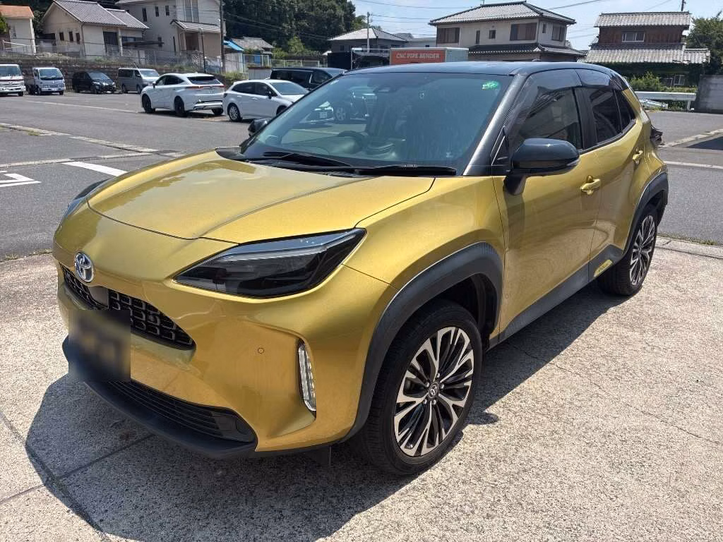 TOYOTA YARIS CROSS