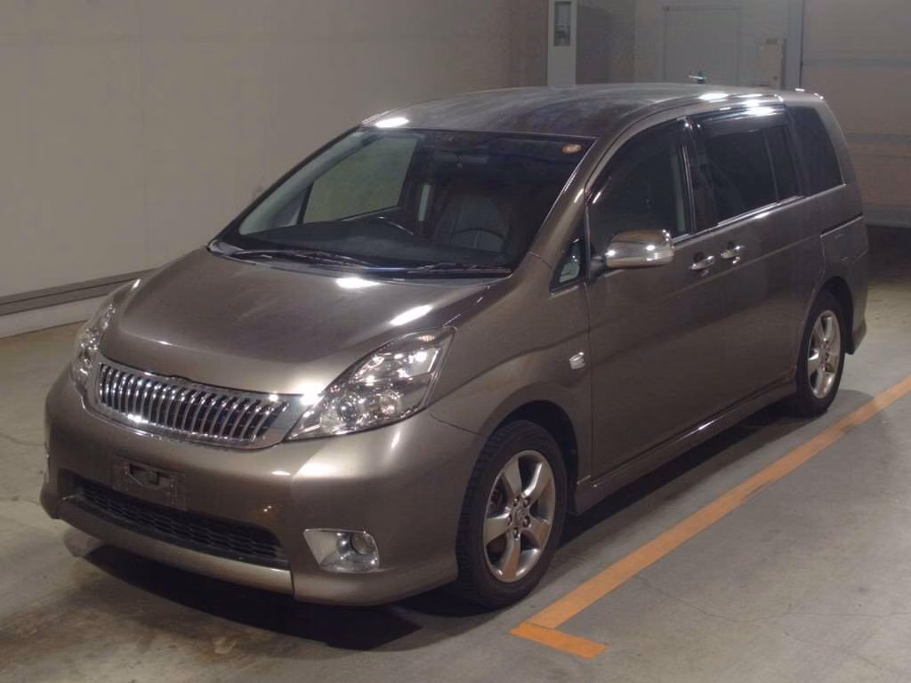 TOYOTA ISIS