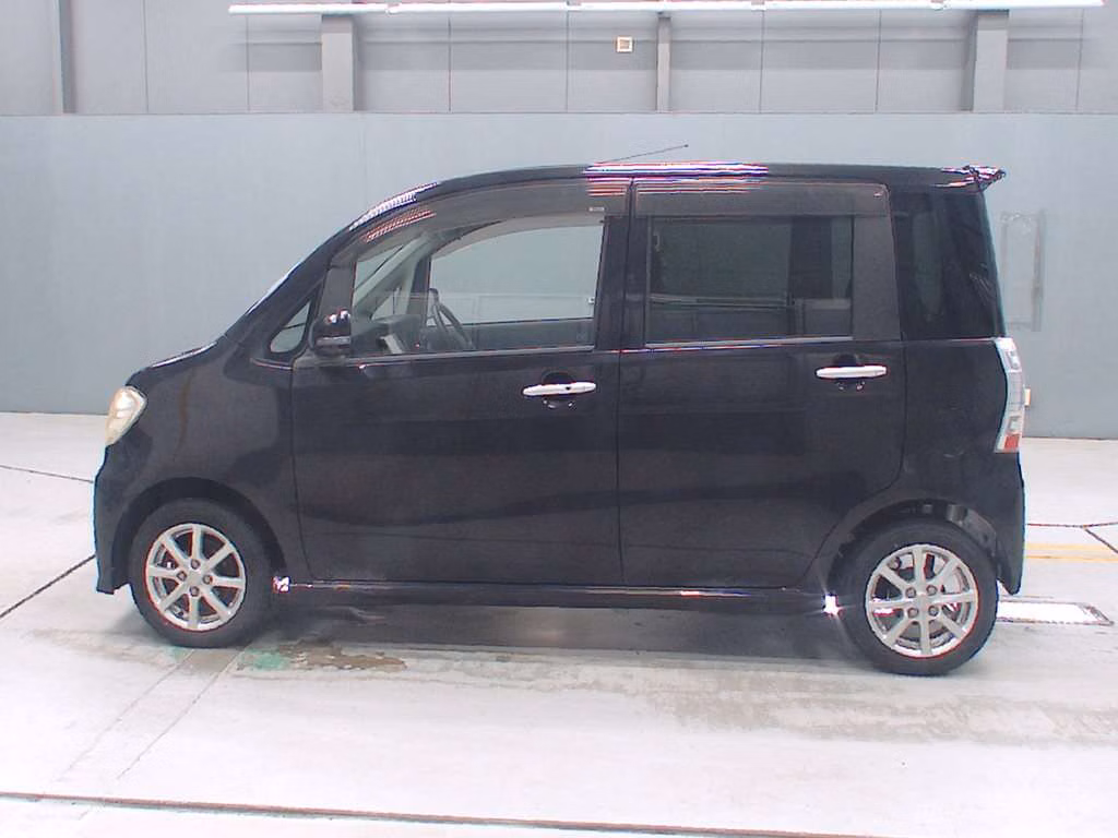 DAIHATSU TANTO EXE